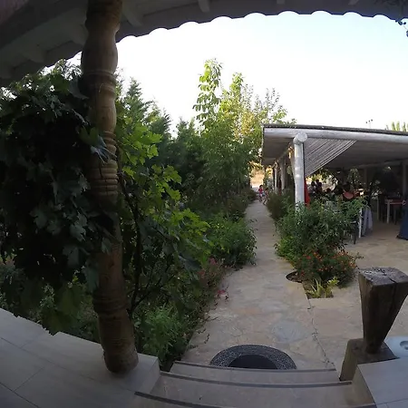 Iris Konukevi Bozcaada